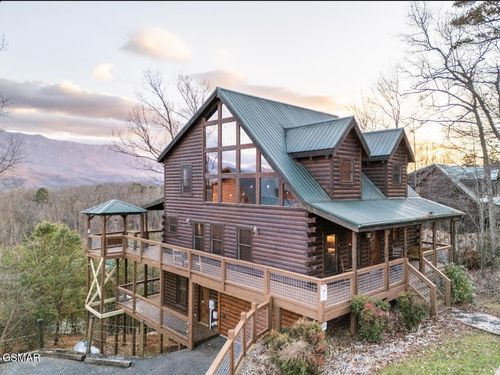 2124 E View Drive, Sevierville, TN, 37876 | Card Image