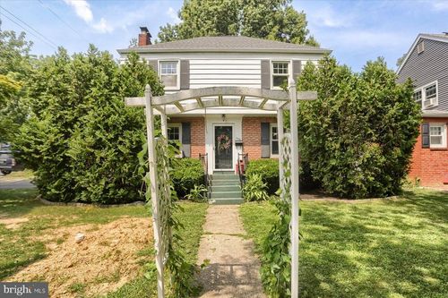 3500 Schoolhouse Ln, HARRISBURG, PA, 17109-4729 | Card Image