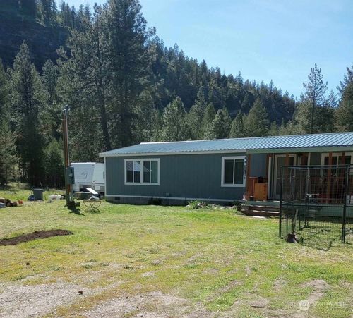 68 Tamarack Rd, Tonasket, WA, 98855-9585 | Card Image
