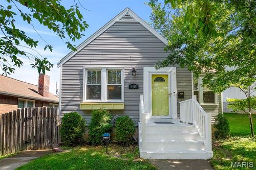 6915 Wise Ave, Saint Louis, MO, 63139-3731 | Card Image
