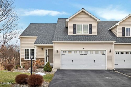 16 Paar Way, Mechanicville, NY, 12118-3663 | Card Image