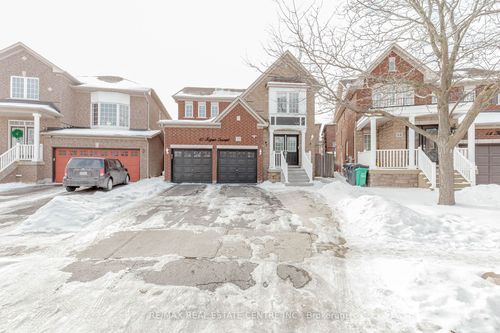 12 Tregate Cres, Brampton, ON, L7A2P3 | Card Image