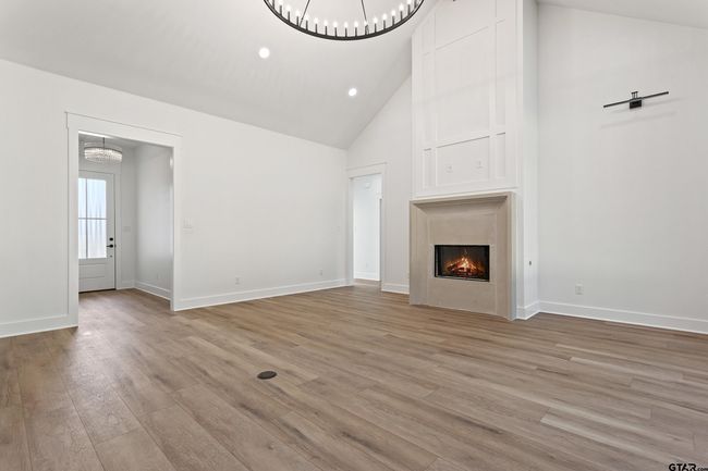 815 Redwing Way, House other with 4 bedrooms, 2 bathrooms and null parking in Whitehouse TX | Image 6