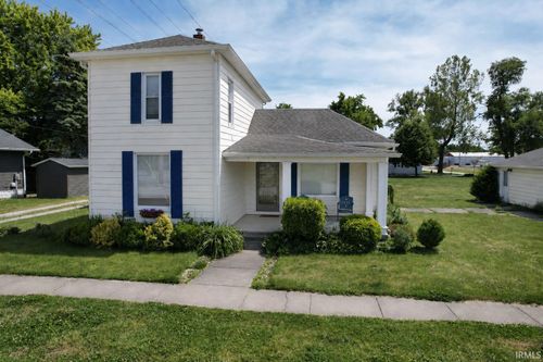 203 E 4th St, Monon, IN, 47959-8302 | Card Image