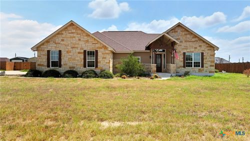 153 Westfield Lndg, La Vernia, TX, 78121-5732 | Card Image