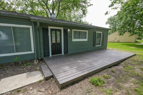 710 Brooks Dr, Fortville, IN, 46040-1121 | Card Image