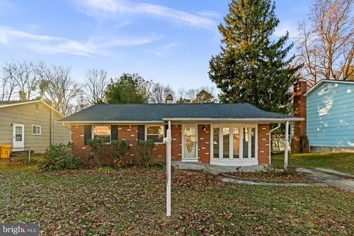 8111 Phirne Rd E, GLEN BURNIE, MD, 21061-5322 | Card Image