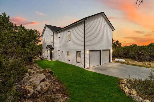 27 Pueblo Trl, Wimberley, TX, 78676 | Card Image