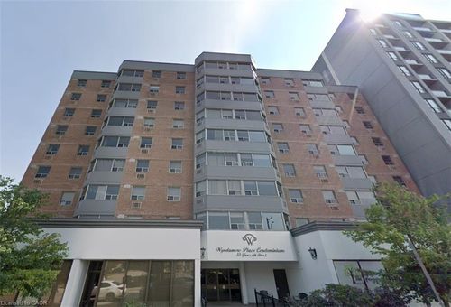 {{alt}} | Card Image