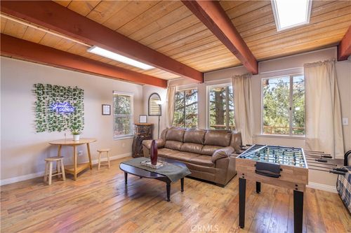 31616 Panorama Dr, Running Springs, CA, 92382-7504 | Card Image
