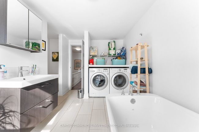 226-228 St Andrew St, Home with 4 bedrooms, 2 bathrooms and 3 parking in Ottawa ON | Image 11