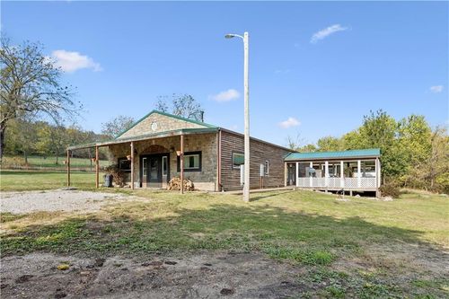 977 Nw 1651st Rd, Bates City, MO, 64011-9100 | Card Image