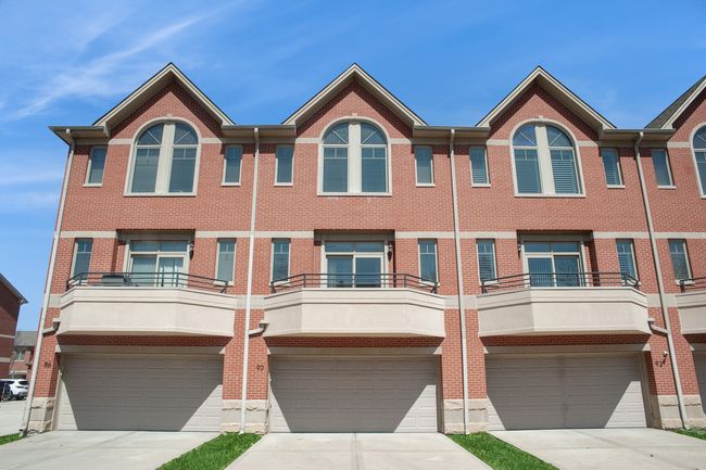 90 Legacy Ln, Townhouse with 3 bedrooms, 3 bathrooms and 2 parking in Wheeling IL | Image 23