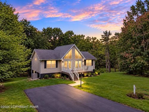 7 Vista Dr, Albrightsville, PA, 18210-3814 | Card Image