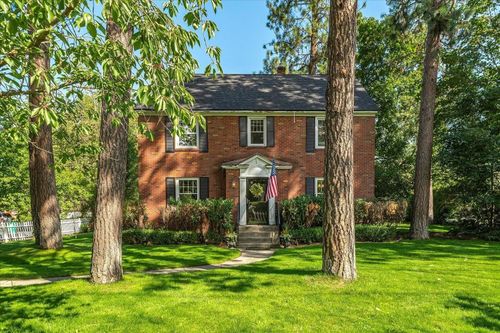 2825 S Wall St, Spokane, WA, 99203-1755 | Card Image