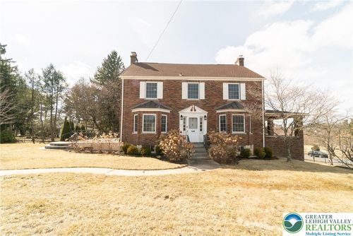 10 S Ott St, Allentown, PA, 18104-6120 | Card Image