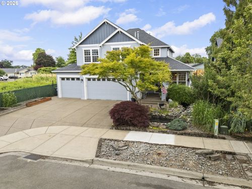 535 Maple St, Mount Angel, OR, 97362-9616 | Card Image