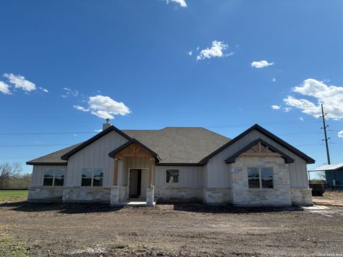 313 Farmhouse Dr, Marion, TX, 78124-0078 | Card Image