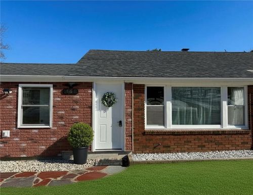 461 River Rd, Lincoln, RI, 02865-1424 | Card Image