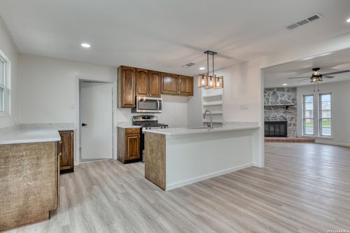 4930 Casa Espana St, San Antonio, TX, 78233-6411 | Card Image