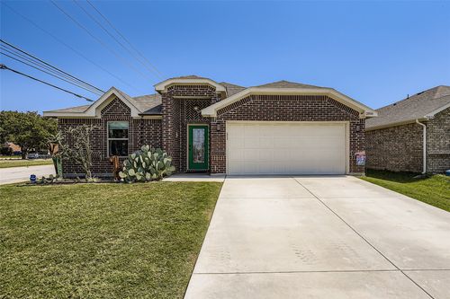 2816 Brasher Ln, Bedford, TX, 76021-1110 | Card Image