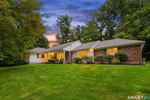 69 Brookhollow Ln, Stamford, CT, 06902-1014 | Card Image