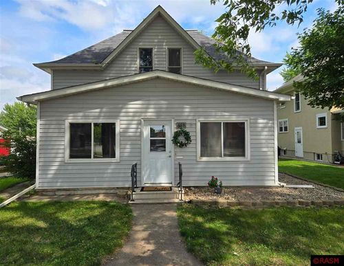 618 N State St, New Ulm, MN, 56073-1867 | Card Image