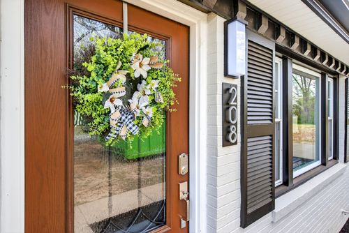 208 Forest Hills Dr, Clarksville, TN, 37040-6612 | Card Image