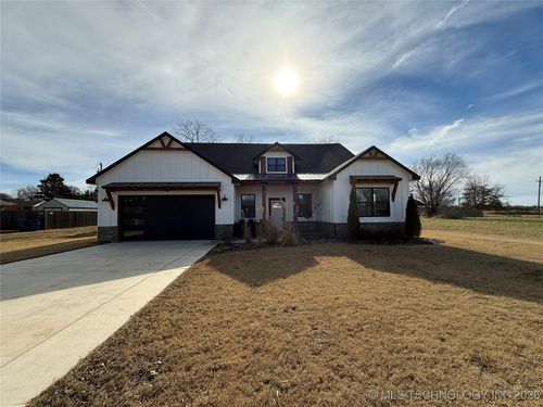 816 W Brewer Ave, McAlester, OK, 74501-2055 | Card Image