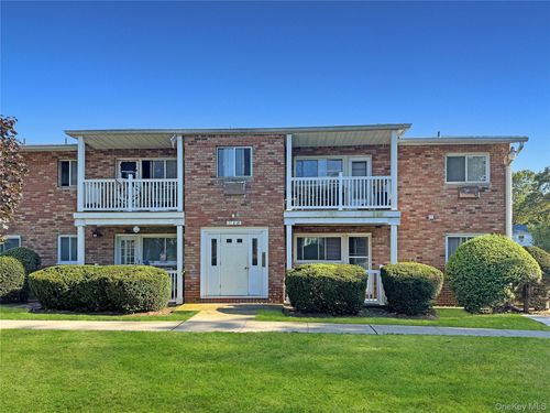 apt-1h-57 Adams Rd, Central Islip, NY, 11722-2226 | Card Image