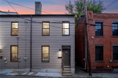 525 Alpine Ave, Pittsburgh, PA, 15212-4026 | Card Image