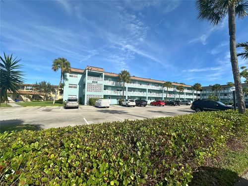 apt-301-606 Sw Natura Blvd, Deerfield Beach, FL, 33441-3235 | Card Image