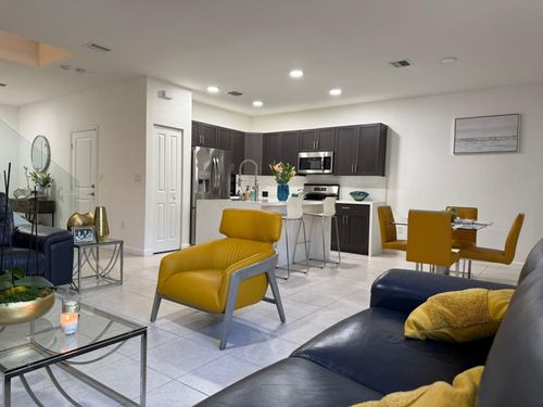 10246-10246 Sw 231st Ln, Miami, FL, 33190-1995 | Card Image