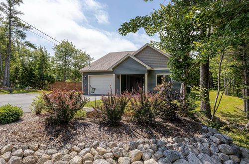 570 Myra Rd, Porters Lake, NS, B3E1G4 | Card Image