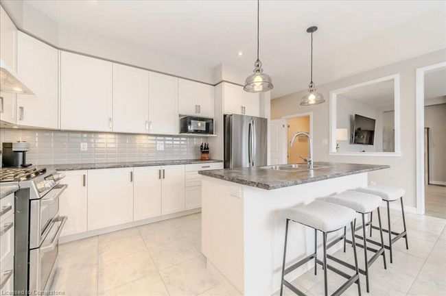 262 Dolman St, House other with 4 bedrooms, 3 bathrooms and 4 parking in Breslau ON | Image 13