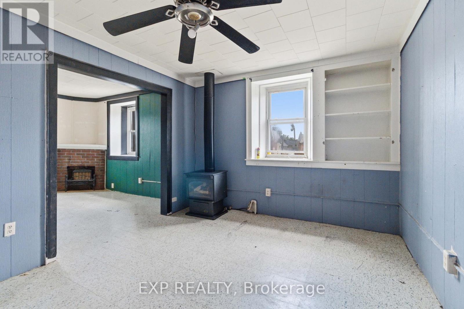 Residential Lease in Norfolk (Simcoe) 4