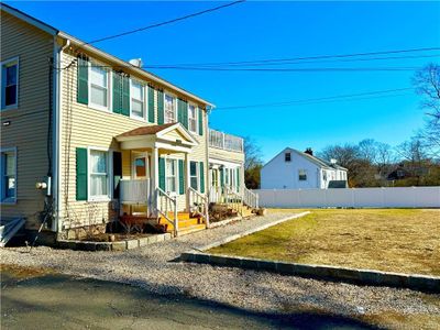 93 Cedar Heights Road, House other with 8 bedrooms, 5 bathrooms and 6 parking in Stamford CT | Image 2