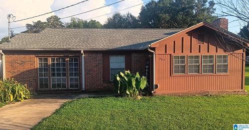 713 11th St, PLEASANT GROVE, AL, 35127-2146 | Card Image