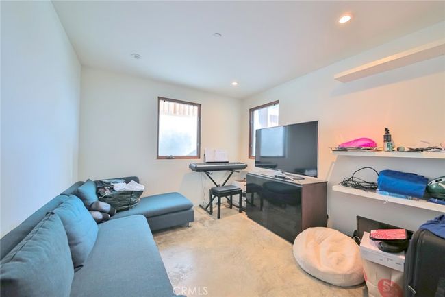 104 Manhattan Ave, Townhouse with 4 bedrooms, 4 bathrooms and 4 parking in Manhattan Beach CA | Image 23
