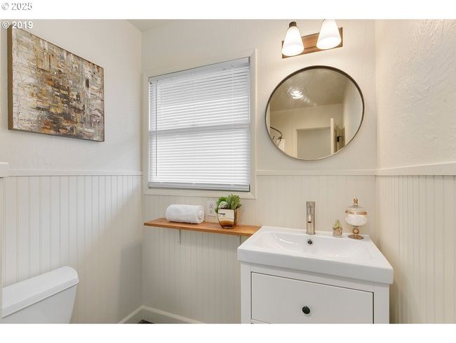 2747 Ne Bryant St, House other with 5 bedrooms, 2 bathrooms and 1 parking in Portland OR | Image 11