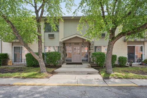 2c-8932 Steven Dr, Des Plaines, IL, 60016-4058 | Card Image