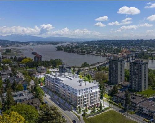 523-82 First St, New Westminster, BC, V3L2G1 | Card Image