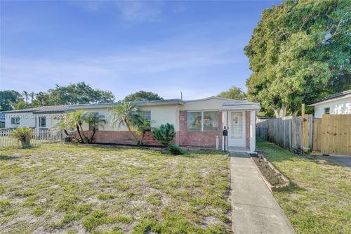 2542 Coolidge St, Hollywood, FL, 33020 | Card Image