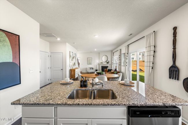 100 Golden Rod Drive, House other with 3 bedrooms, 3 bathrooms and null parking in Bluff City TN | Image 5
