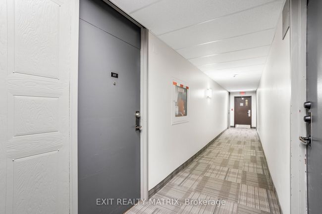 217 - 2000 Jasmine Cres, Condo with 2 bedrooms, 1 bathrooms and 1 parking in Gloucester ON | Image 21
