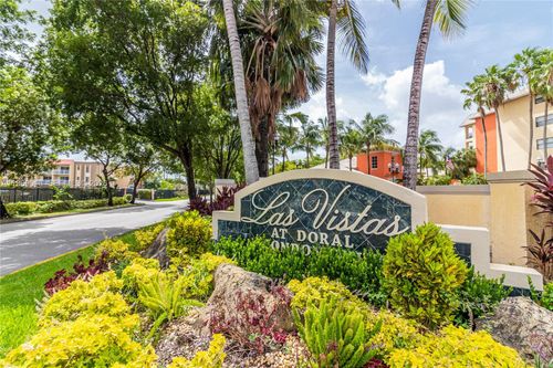 apt-448-8290 Lake Dr, Doral, FL, 33166-4676 | Card Image