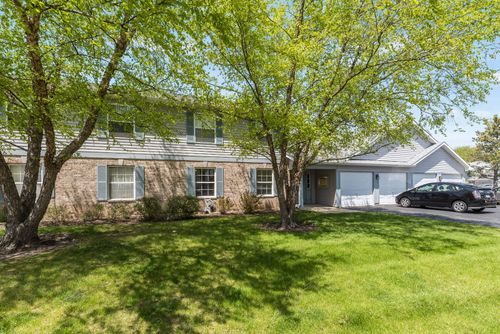 2-1129 N Red Oak Cir, Round Lake Beach, IL, 60073-4420 | Card Image
