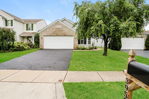 3950 Boyer Ridge Dr, Canal Winchester, OH, 43110-7802 | Card Image