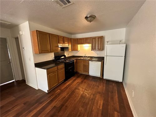 apt-a-4101 Milton St, Bryan, TX, 77803-0598 | Card Image