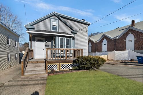 76 Main St, Blackstone, MA, 01504-2207 | Card Image